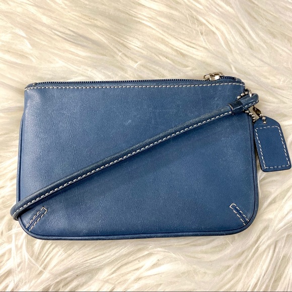 COACH Wristlet Leatherware Est 1941 - Picture 4 of 6